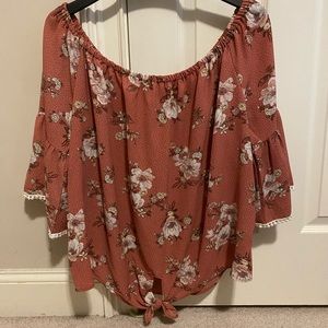 Cute Spring-Summer Off-Shoulder Top